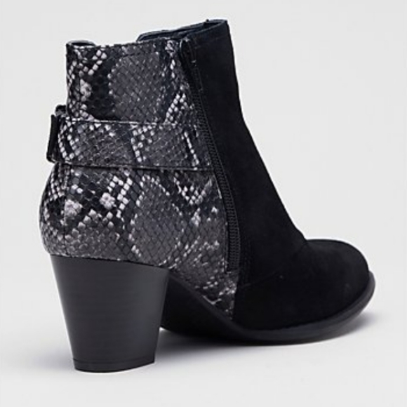 NWOT Women's Vionic Naomi Ankle Boots With Suede Upper and Snake Print Leather - Picture 1 of 8